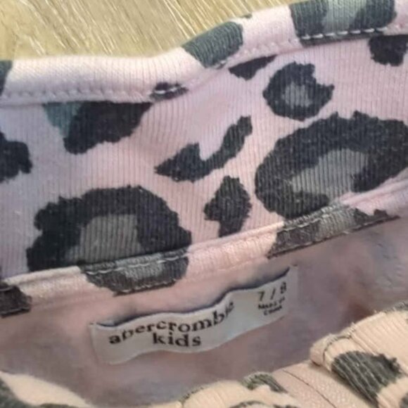Abercrombie kids 7/8 girls sweatshirt - Picture 4 of 4